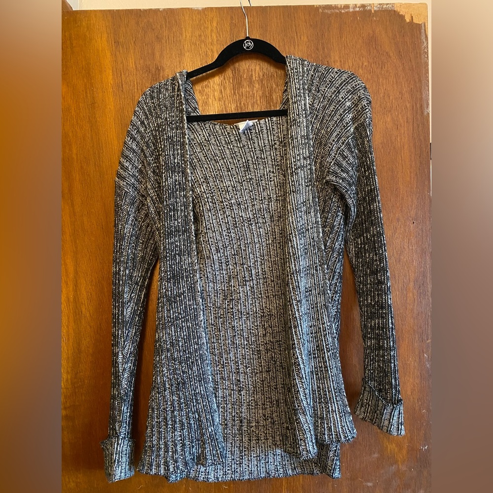 HOODED CARDIGAN SWEATER
